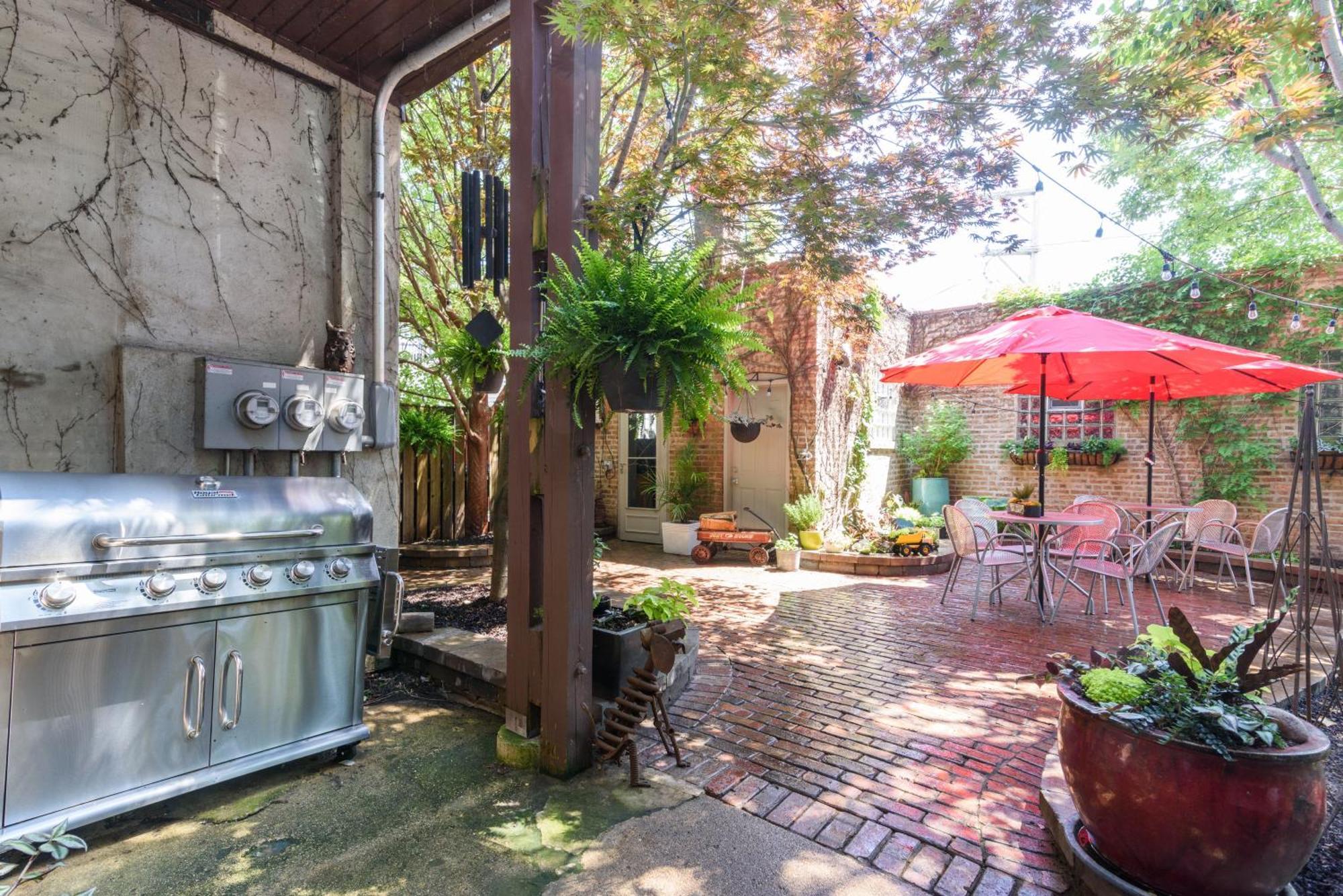 House 5863- Chicago'S Premier Bed And Breakfast Exterior photo